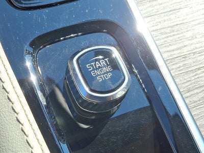 2024 Volvo XC90 B6 AWD Plus Bright Theme 7P