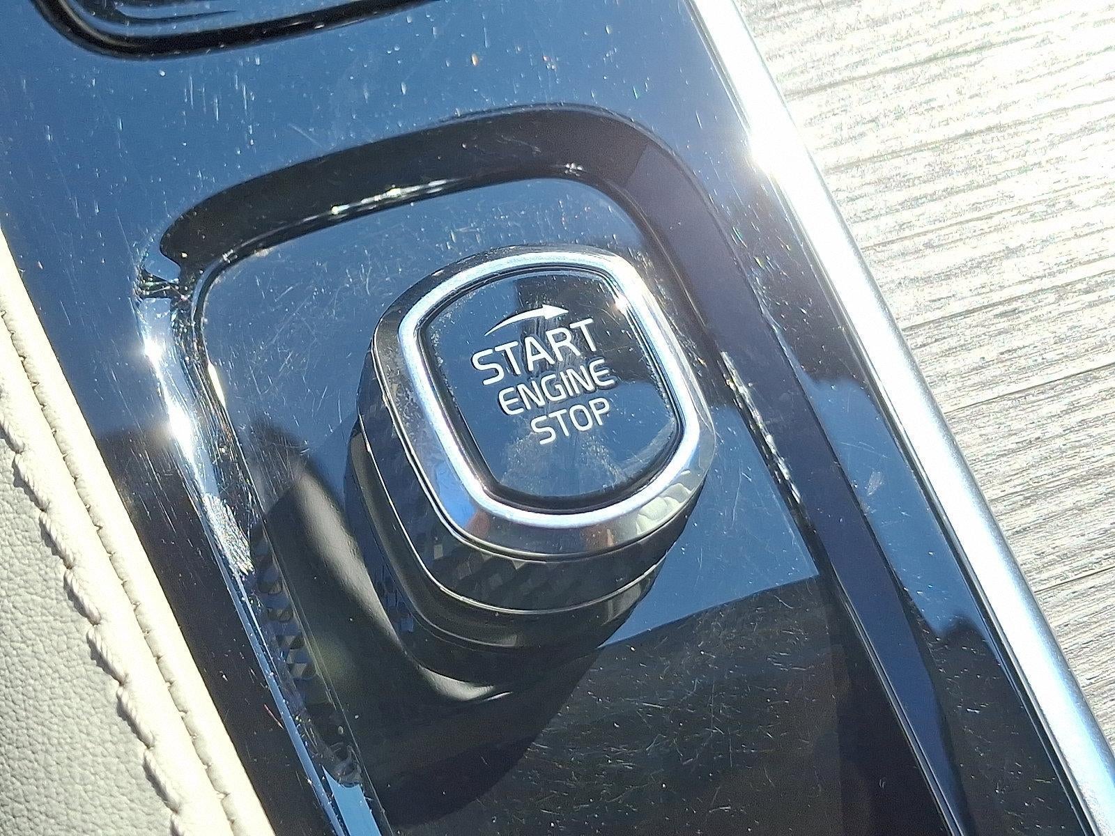 2024 Volvo XC90 B6 AWD Plus Bright Theme 7P