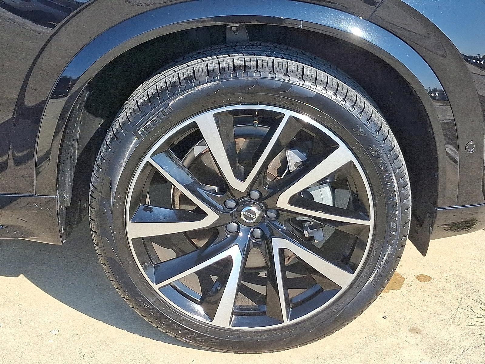 2024 Volvo XC90 B6 AWD Plus Bright Theme 7P