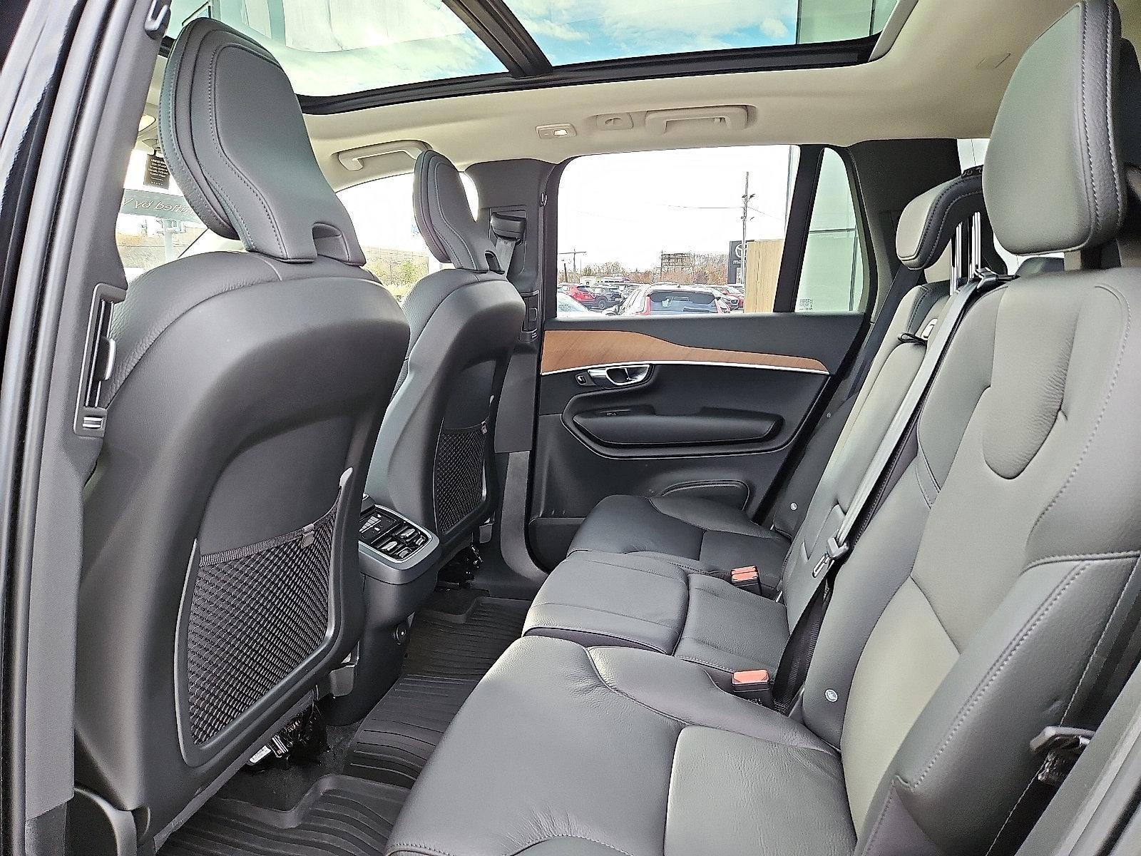 2025 Volvo XC90 B6 AWD Plus 7-Seater