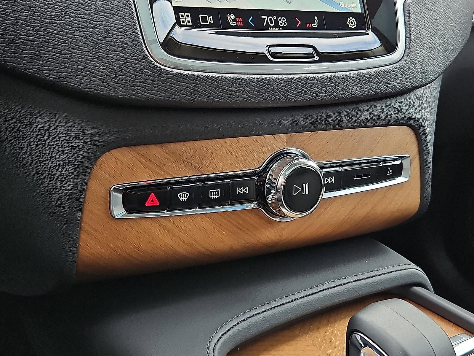 2025 Volvo XC90 B6 AWD Plus 7-Seater