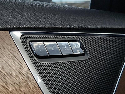 2025 Volvo XC90 B6 AWD Plus 7-Seater