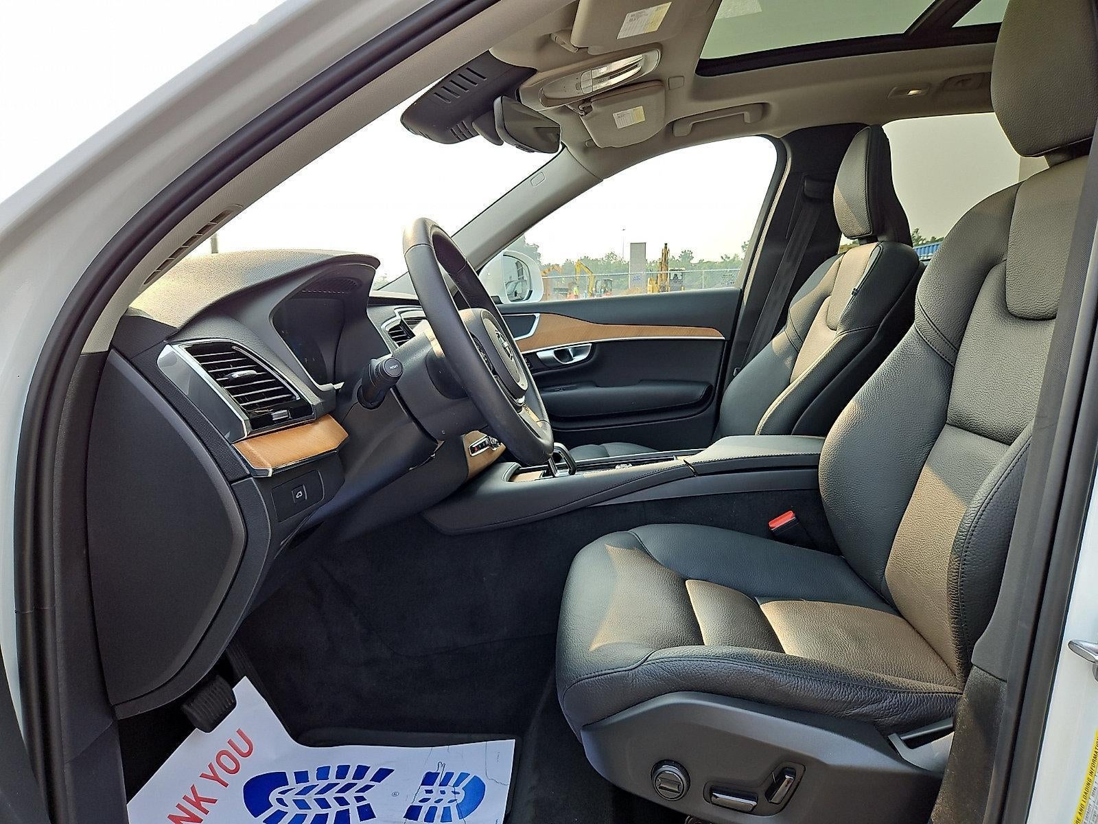 2024 Volvo XC90 B6 AWD Plus Bright Theme 7P