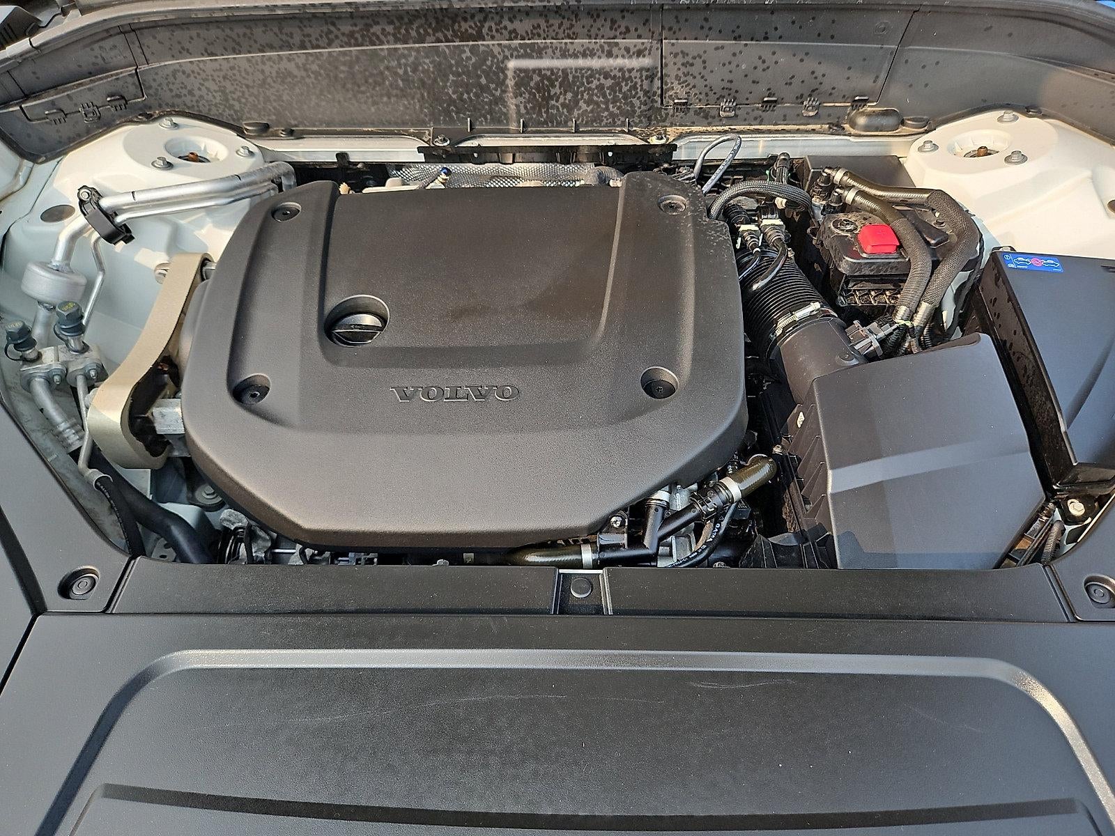 2024 Volvo XC90 B6 AWD Plus Bright Theme 7P