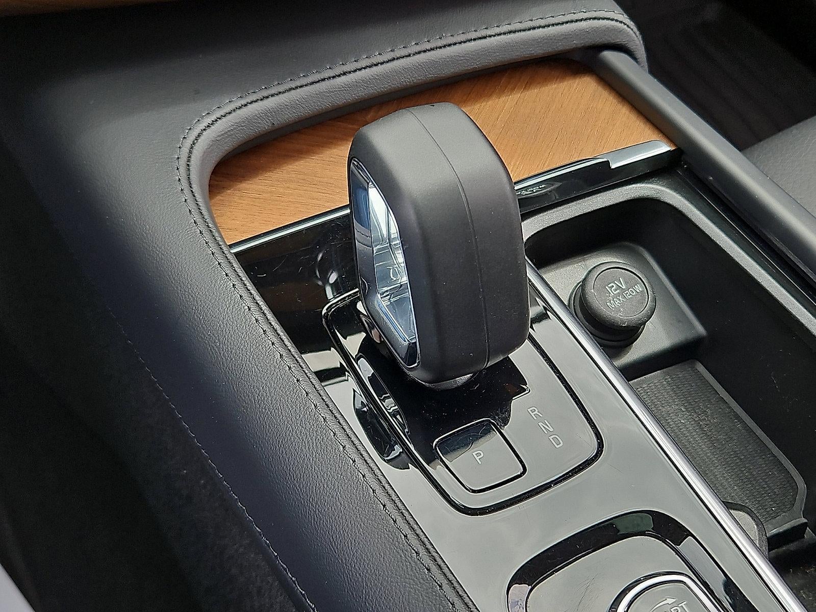 2023 Volvo XC90 B6 AWD Plus 7P