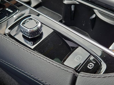 2023 Volvo XC90 B6 AWD Plus 7P