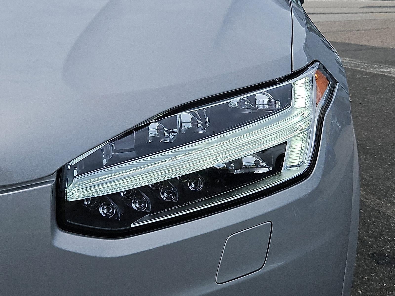 2023 Volvo XC90 B6 AWD Plus 7P
