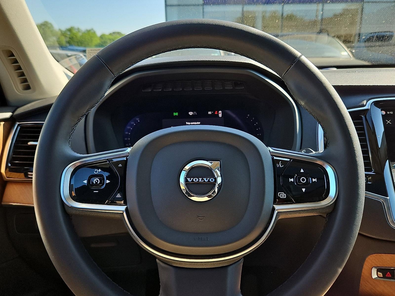 2023 Volvo XC90 B6 AWD Plus 7P