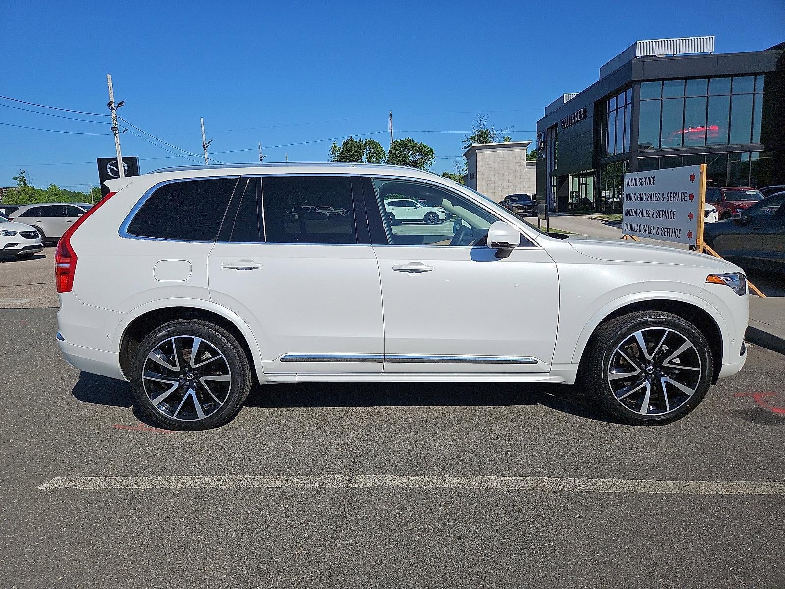2023 Volvo XC90 B6 AWD Plus 7P