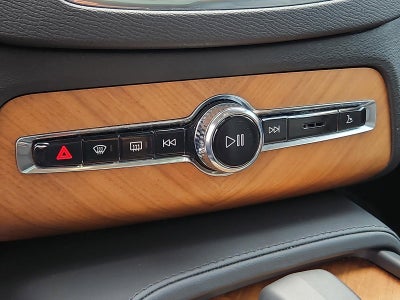 2023 Volvo XC90 B6 AWD Plus 7P