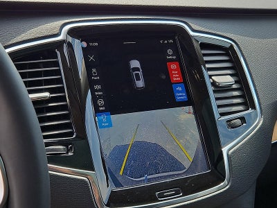 2023 Volvo XC90 B6 AWD Plus 7P
