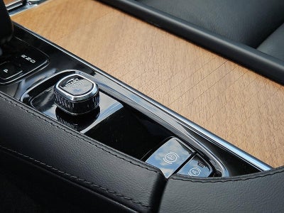 2023 Volvo XC90 B6 AWD Plus 7P