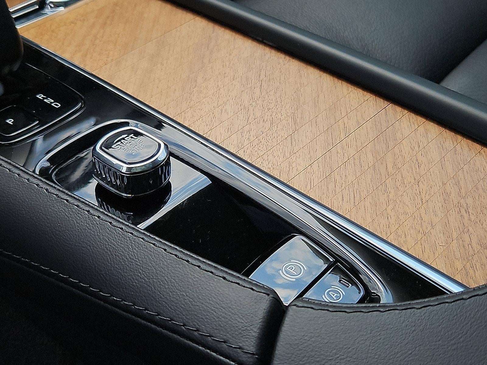 2023 Volvo XC90 B6 AWD Plus 7P