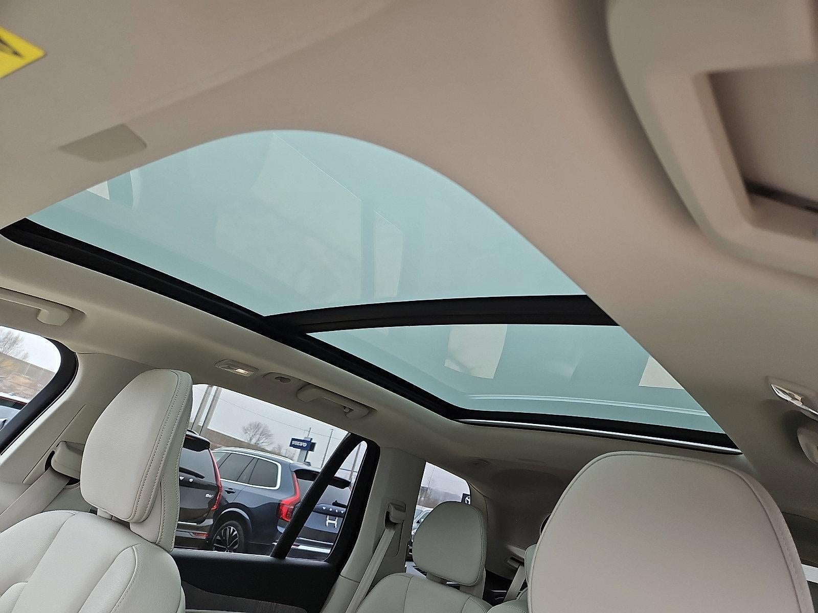 2023 Volvo XC90 B6 AWD Plus 7P