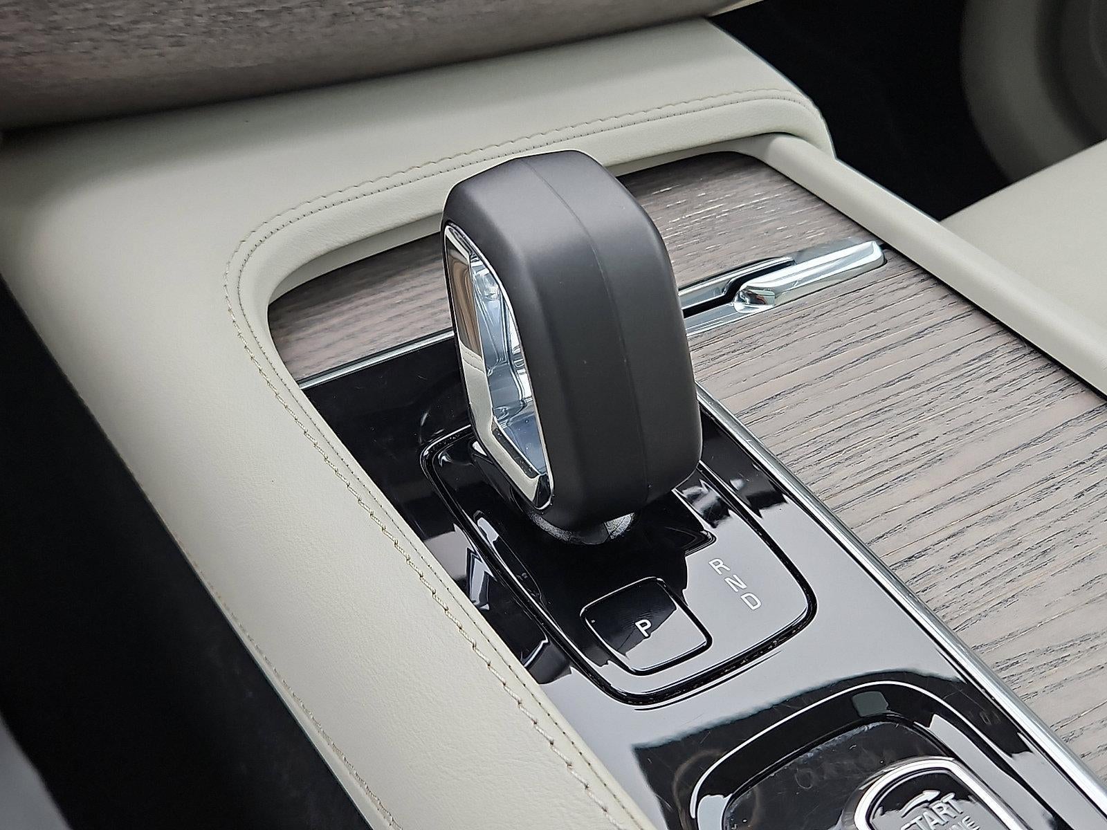 2023 Volvo XC90 B6 AWD Plus 7P