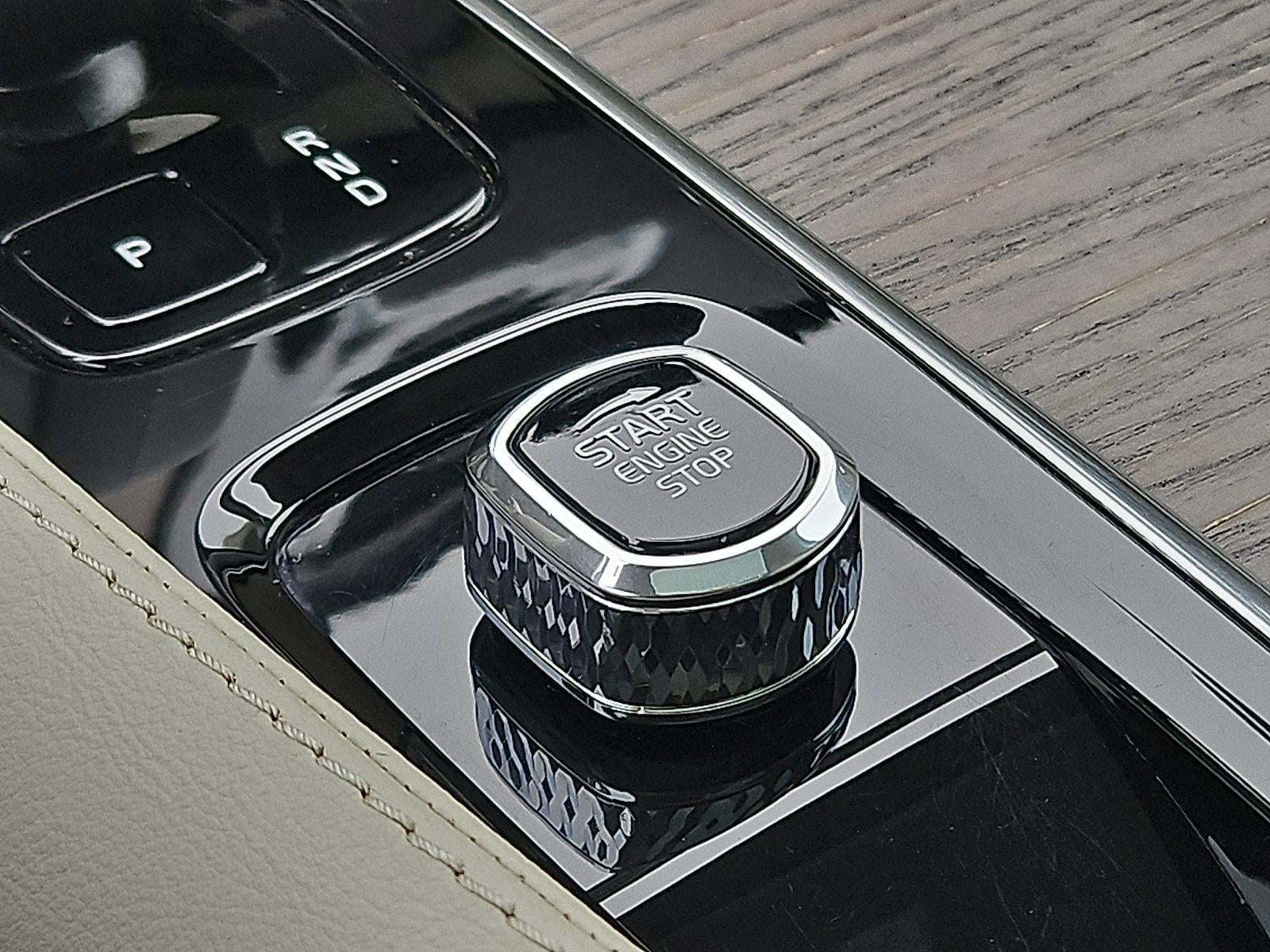 2023 Volvo XC90 B6 AWD Plus 7P