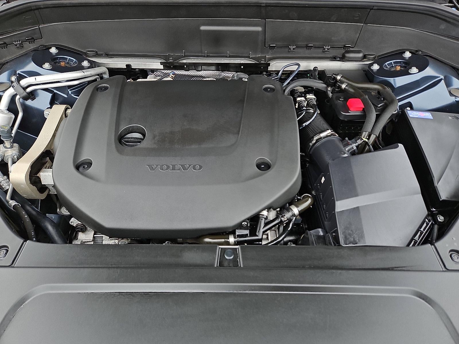 2023 Volvo XC90 B6 AWD Plus 7P