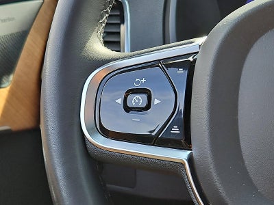 2023 Volvo XC90 B6 AWD Plus 7P