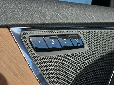 2023 Volvo XC90 B6 AWD Plus 7P