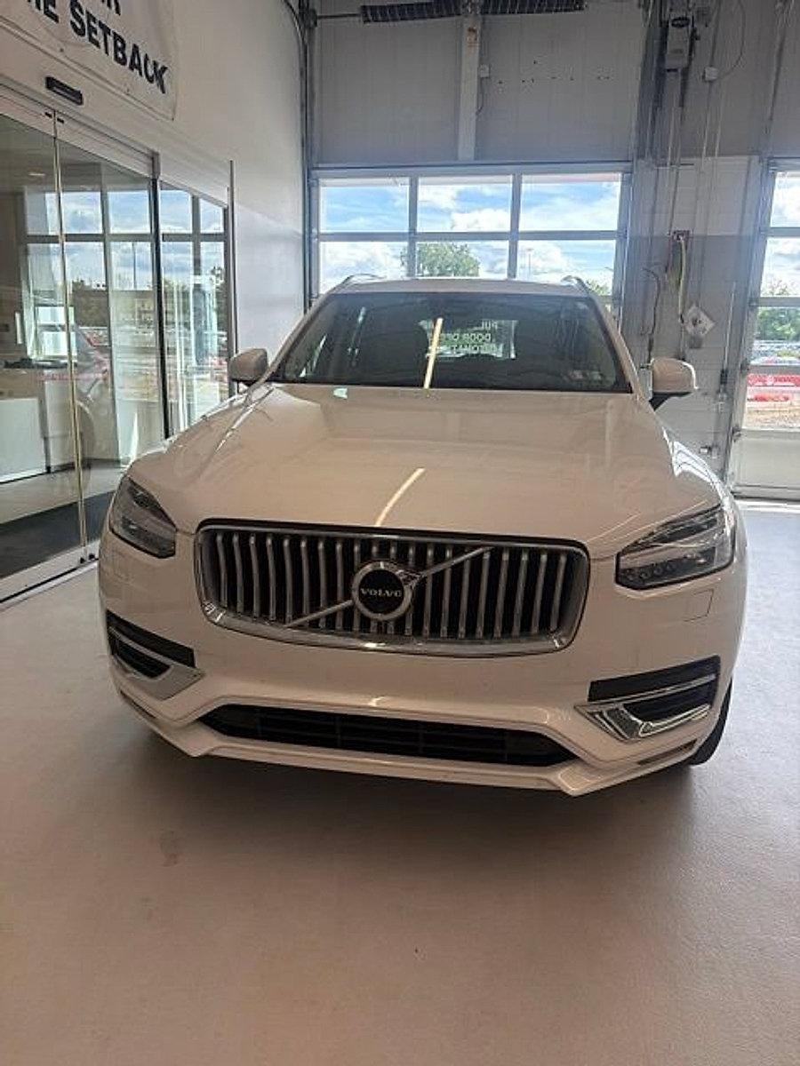 2023 Volvo XC90 B6 AWD Plus 7P