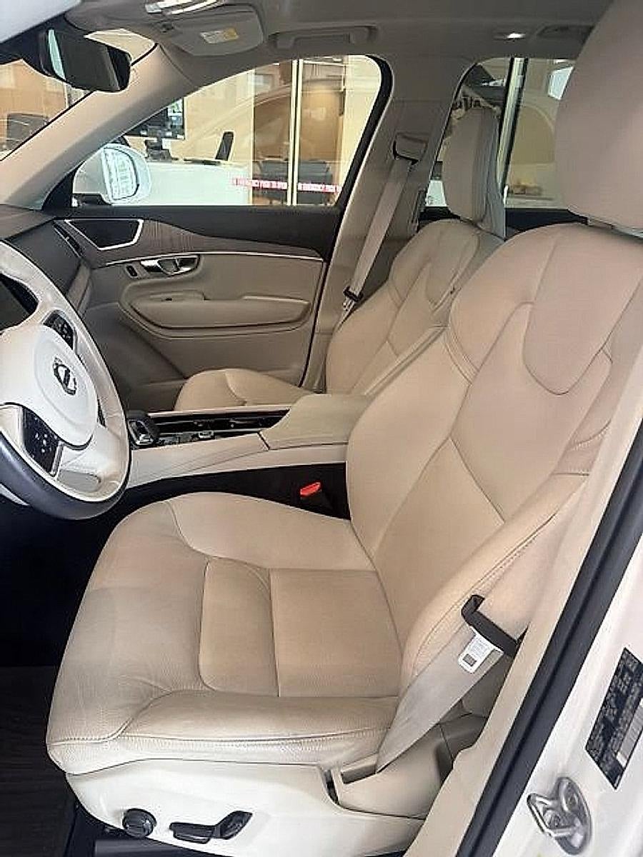 2023 Volvo XC90 B6 AWD Plus 7P