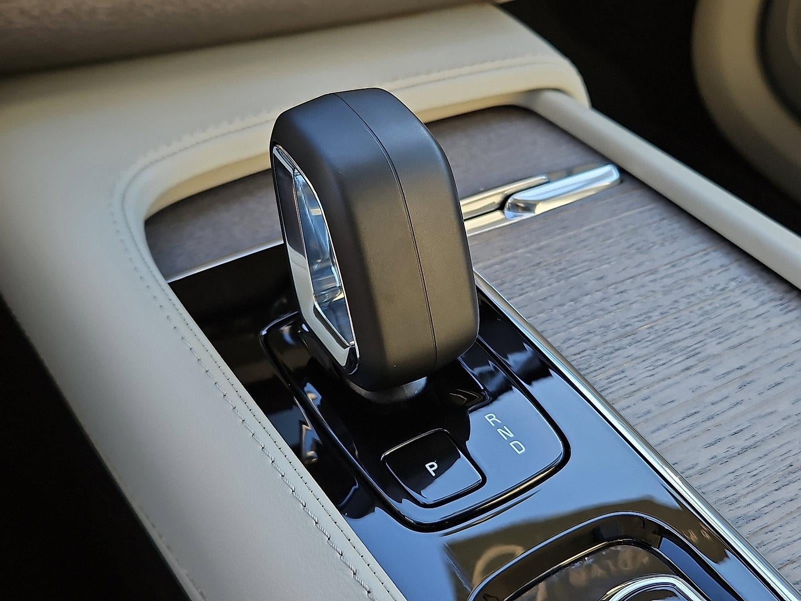 2023 Volvo XC90 B6 AWD Plus 7P