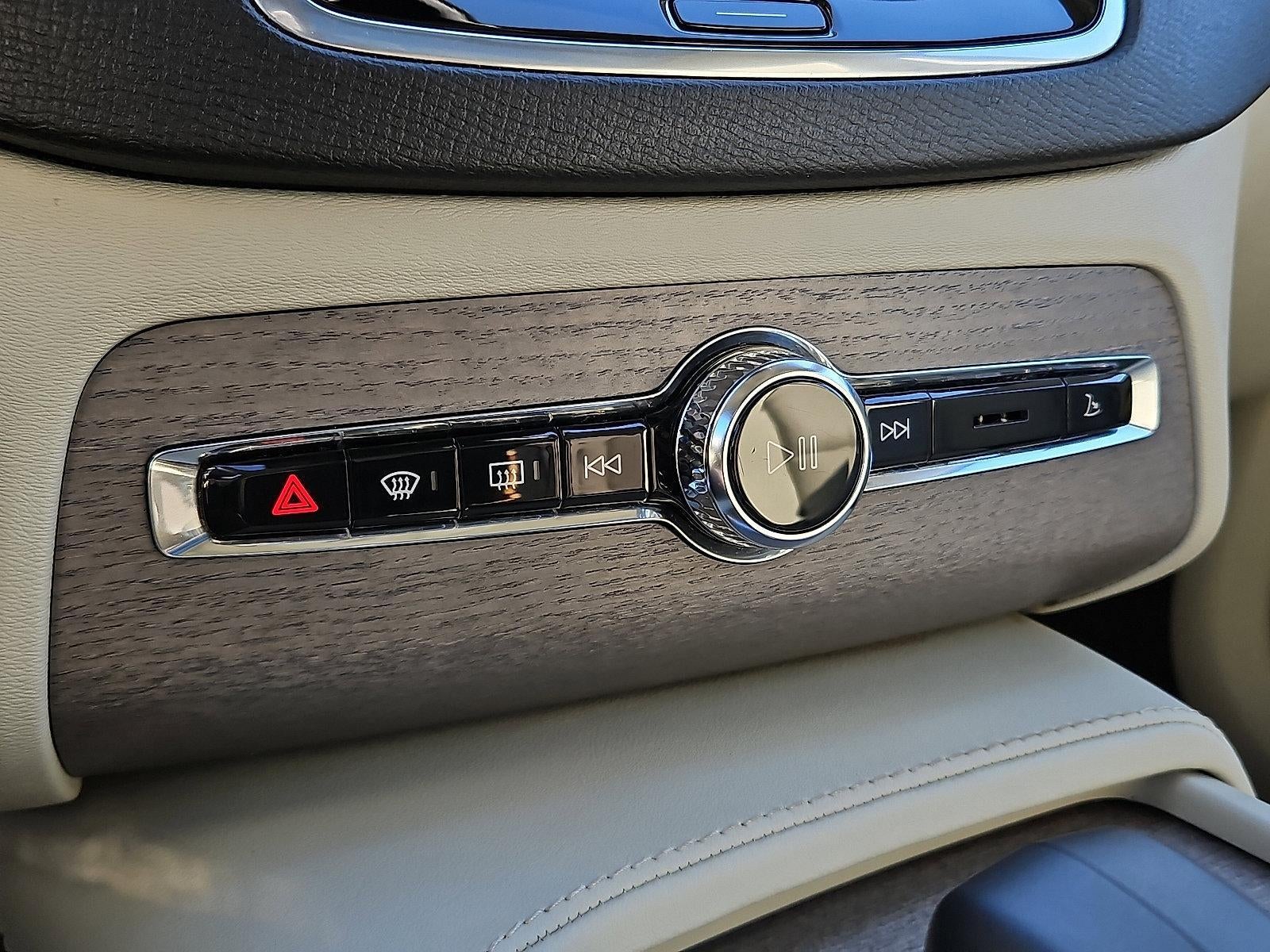 2023 Volvo XC90 B6 AWD Plus 7P