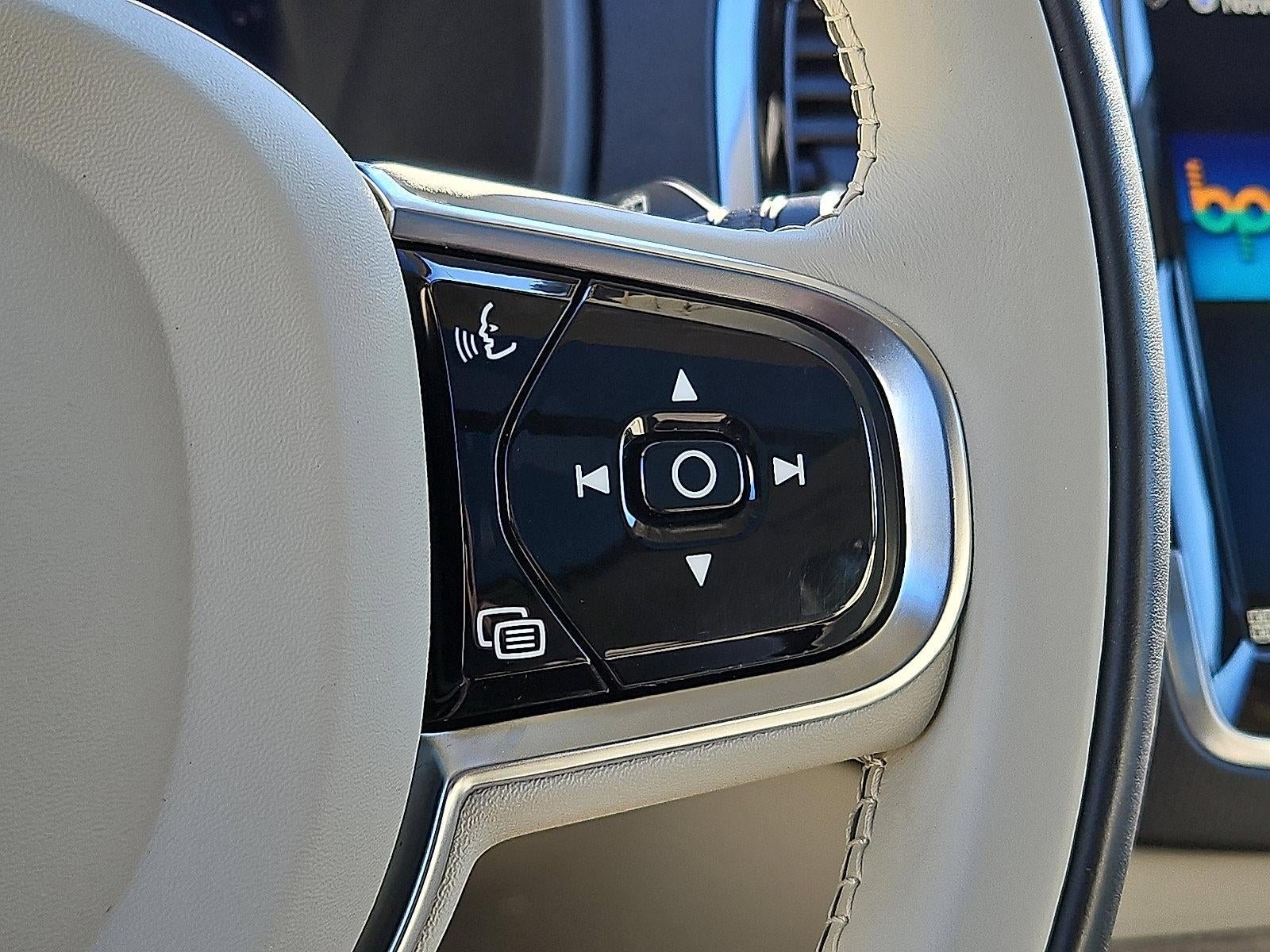 2023 Volvo XC90 B6 AWD Plus 7P