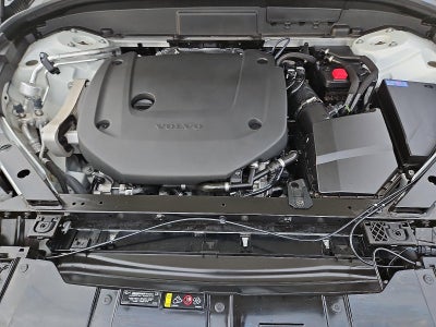 2023 Volvo XC60 B6 AWD Ultimate Bright Theme