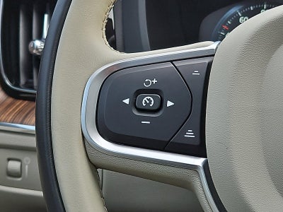 2021 Volvo XC60 T5 AWD Momentum