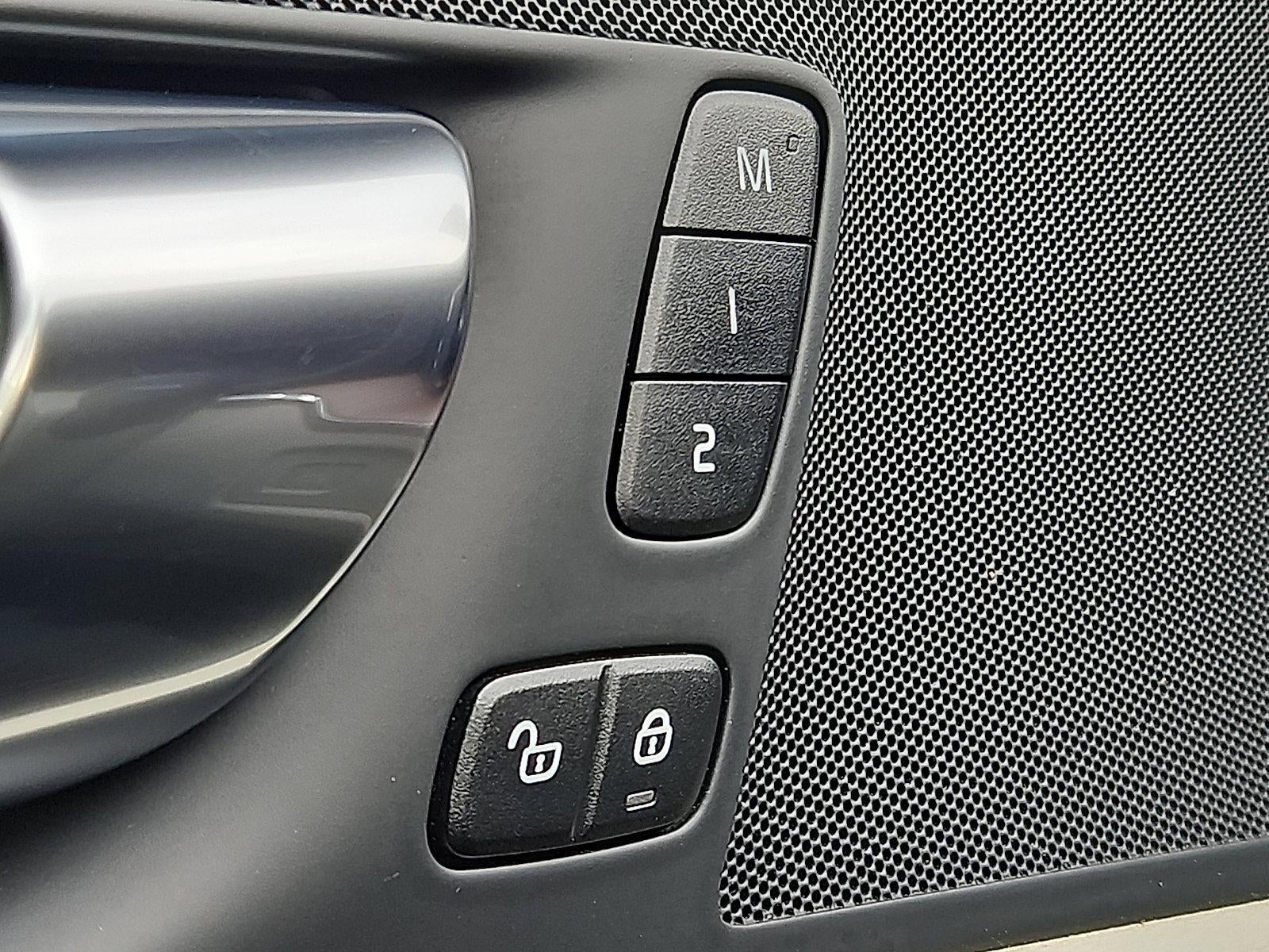 2021 Volvo XC60 T5 AWD Momentum