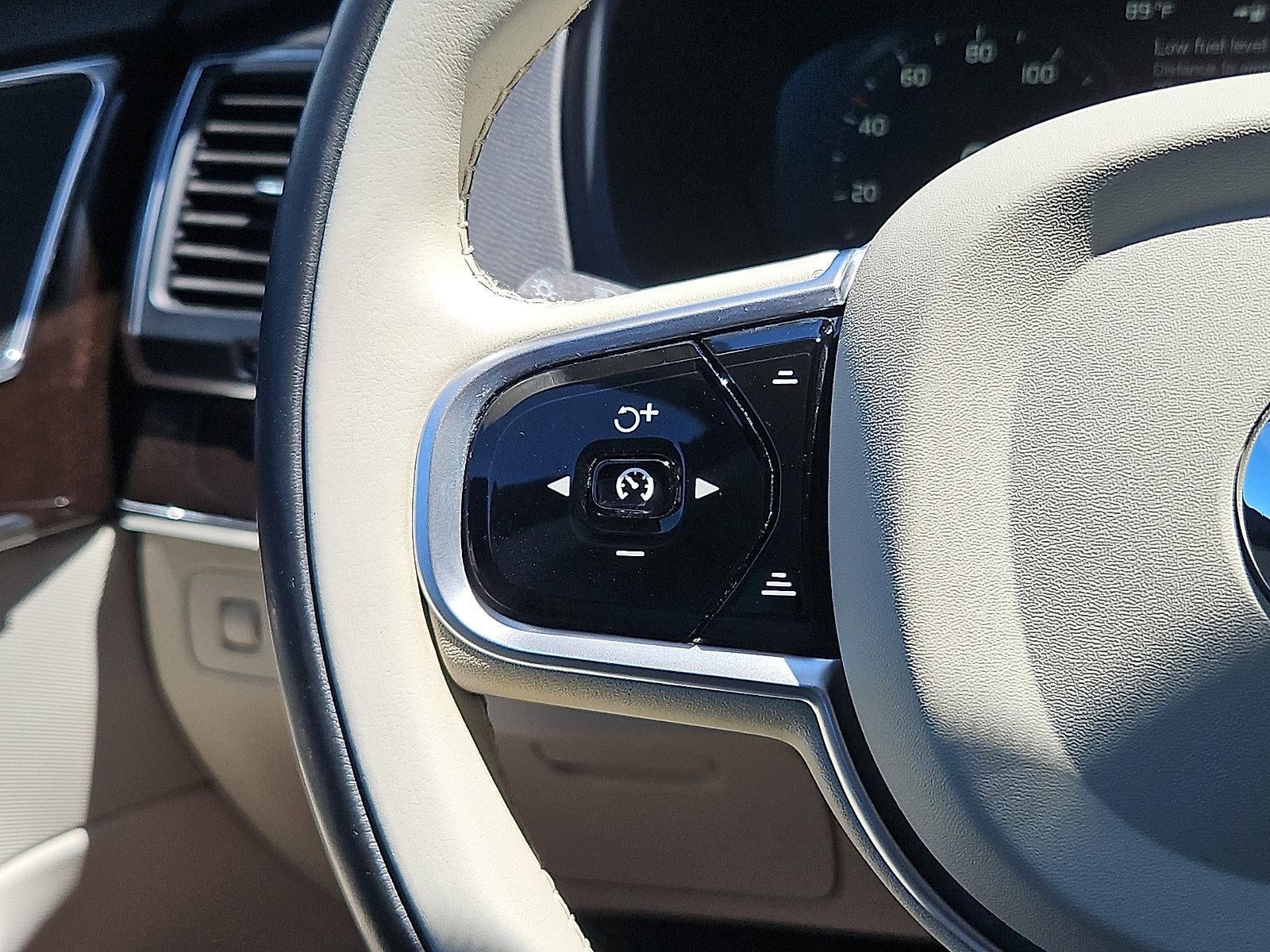 2019 Volvo XC90 T6 AWD Momentum