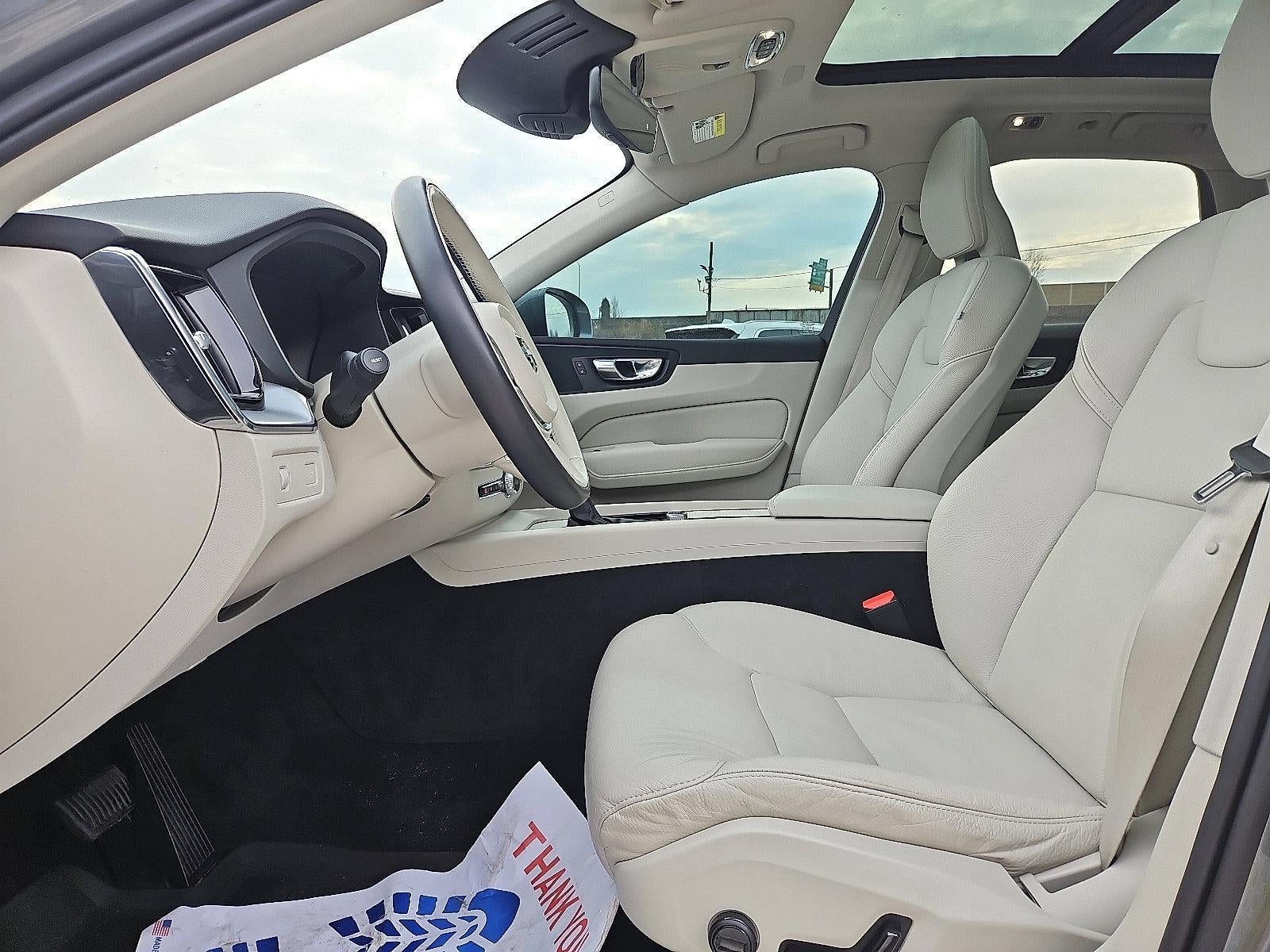 2020 Volvo XC60 T6 AWD Momentum