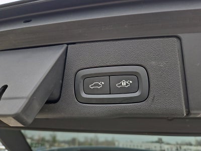 2020 Volvo XC60 T6 AWD Momentum