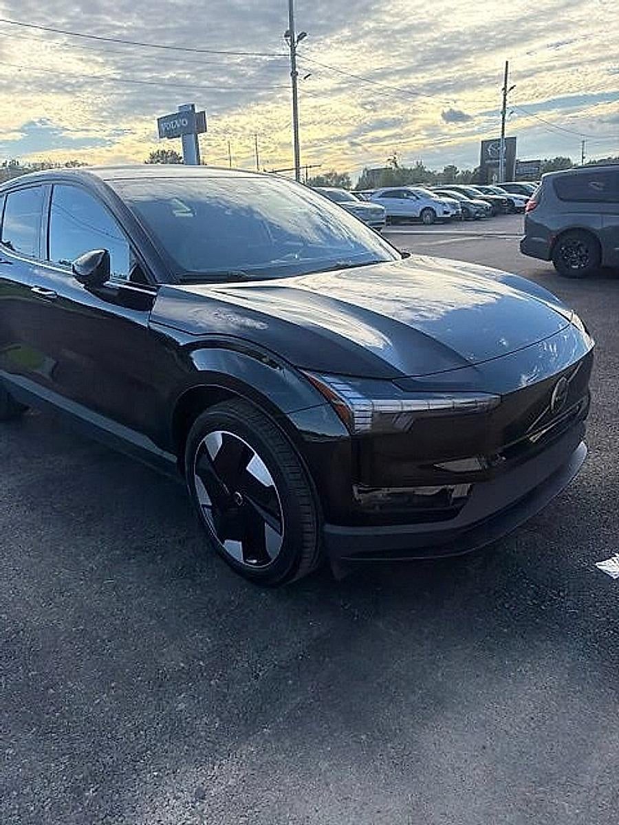 2025 Volvo EX30 Twin Motor AWD Plus