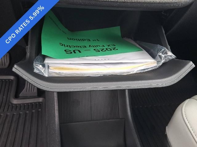 2025 Volvo EX30 Twin Motor AWD Plus