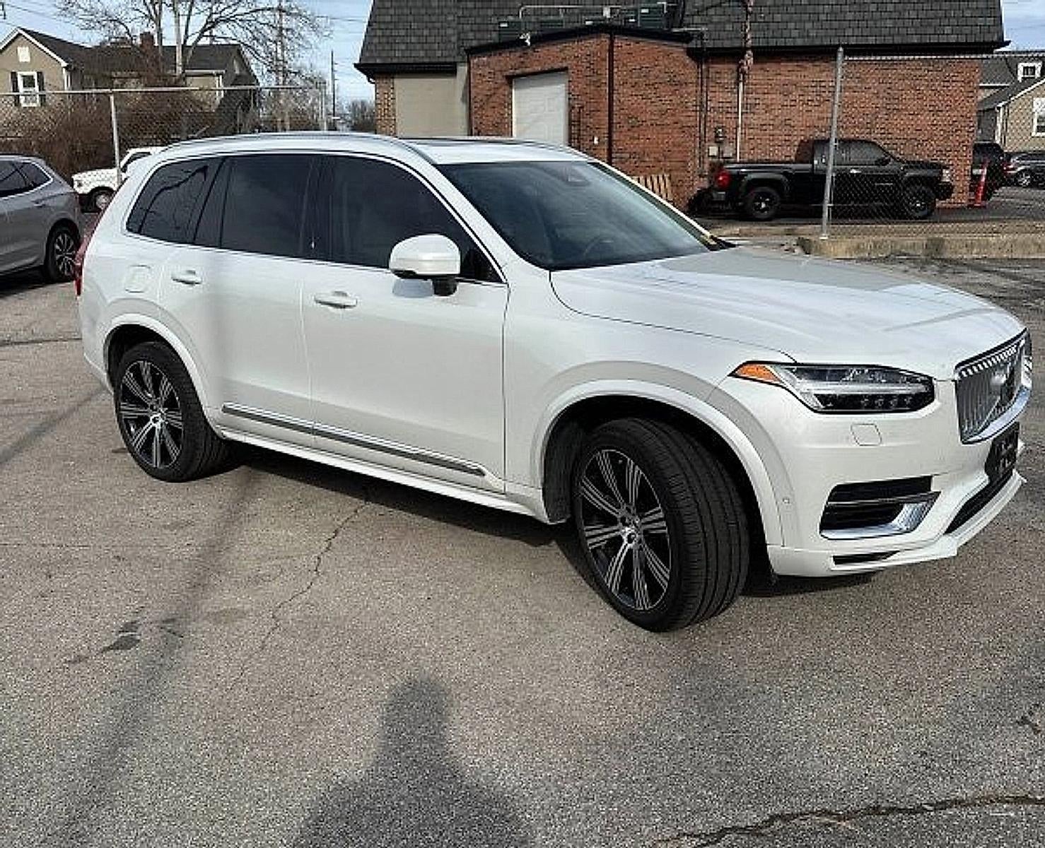 2023 Volvo XC90 Recharge Plug-In Hybrid T8 eAWD PHEV Plus 6P