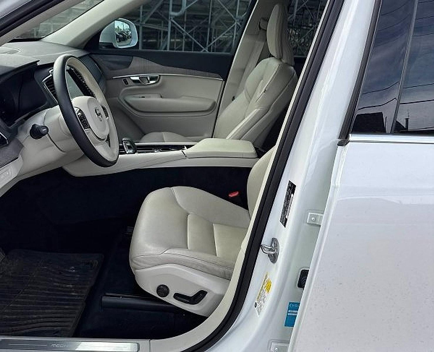 2023 Volvo XC90 Recharge Plug-In Hybrid T8 eAWD PHEV Plus 6P