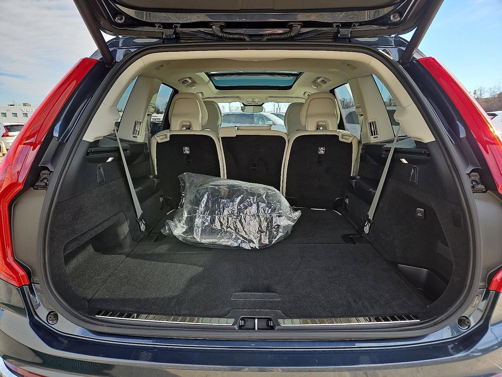 2024 Volvo XC90 Recharge Plug-In Hybrid T8 eAWD PHEV Plus Bright Theme 7P