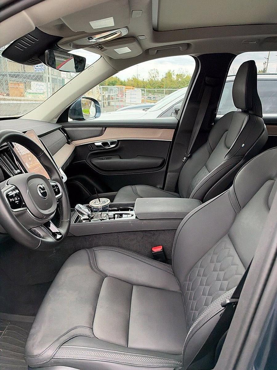 2025 Volvo XC90 Plug-In Hybrid 2025.5 T8 AWD Plus 7-Seater
