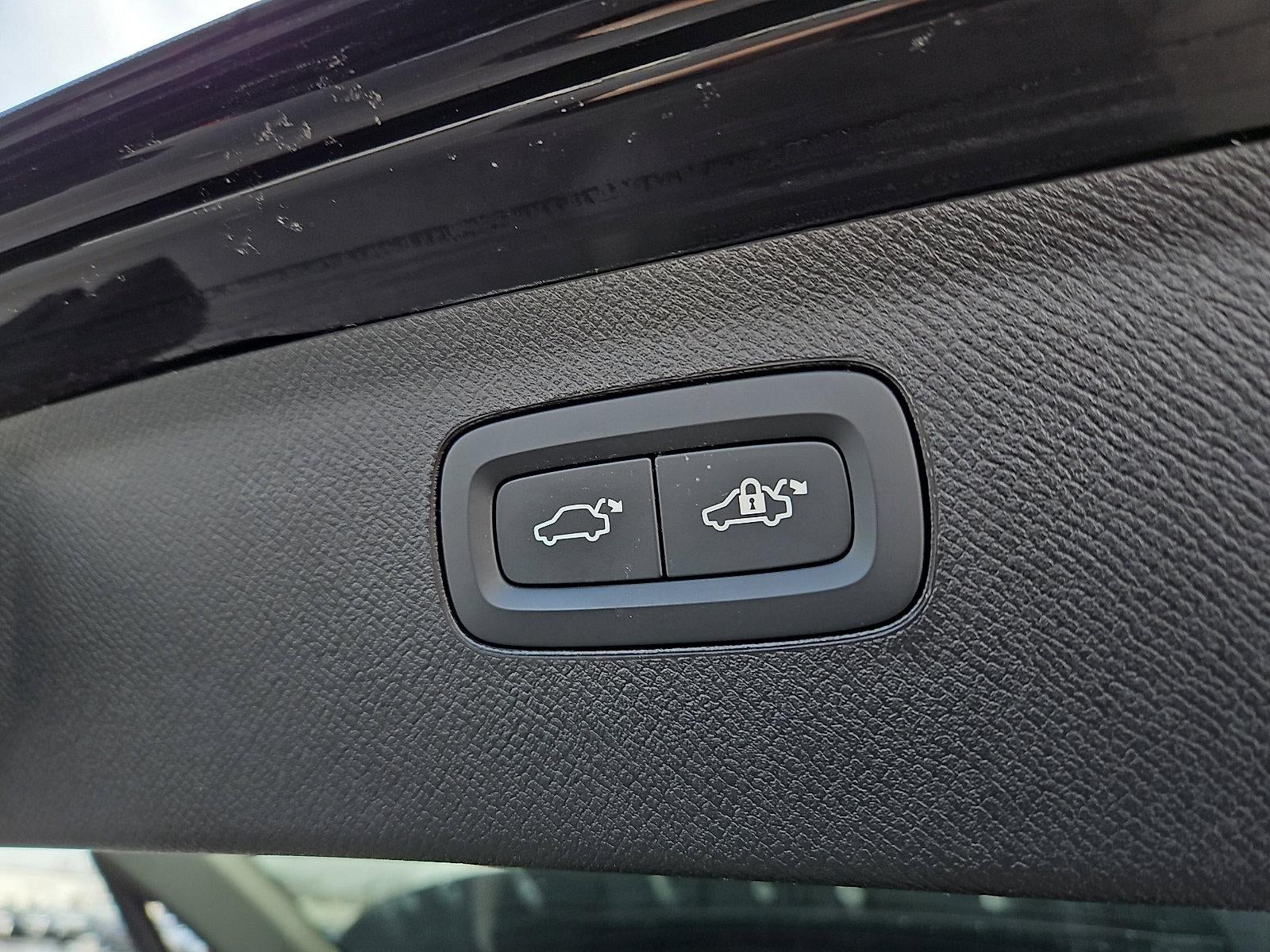 2025 Volvo XC90 Plug-In Hybrid 2025.5 T8 AWD Ultra 7-Seater