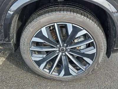 2025 Volvo XC90 Plug-In Hybrid 2025.5 T8 AWD Ultra 7-Seater