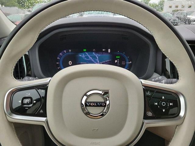 2025 Volvo XC60 Plug-In Hybrid T8 AWD Plus