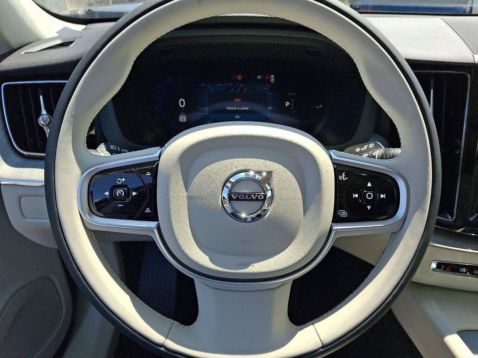 2025 Volvo XC60 Plug-In Hybrid T8 AWD Plus