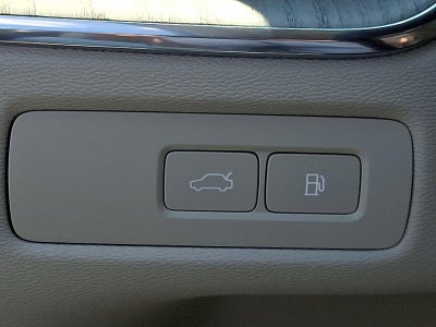 2025 Volvo XC60 Plug-In Hybrid T8 AWD Plus