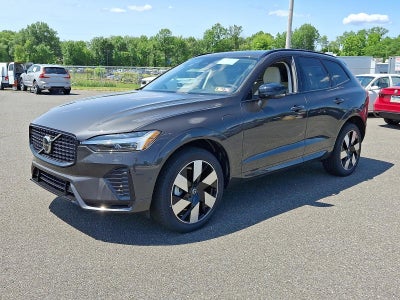 2025 Volvo XC60 Plug-In Hybrid T8 AWD Plus