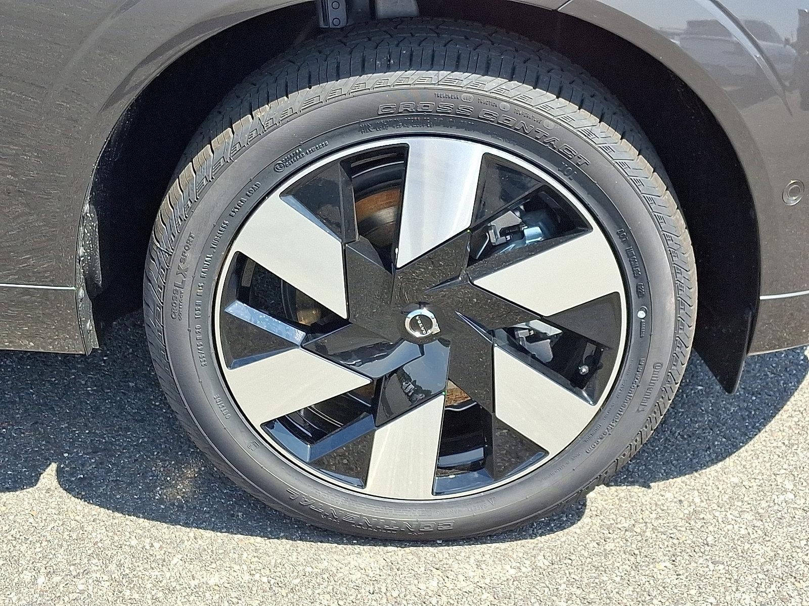 2025 Volvo XC60 Plug-In Hybrid T8 AWD Plus