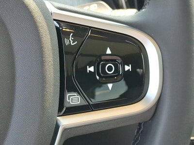 2025 Volvo XC60 Plug-In Hybrid T8 AWD Plus