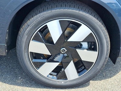 2025 Volvo XC60 Plug-In Hybrid T8 AWD Plus