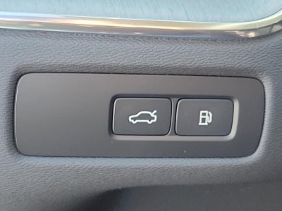 2025 Volvo XC60 Plug-In Hybrid T8 AWD Plus